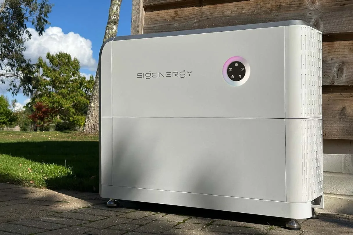 Sigenergy SigenStor outdoor install beside timber cladding